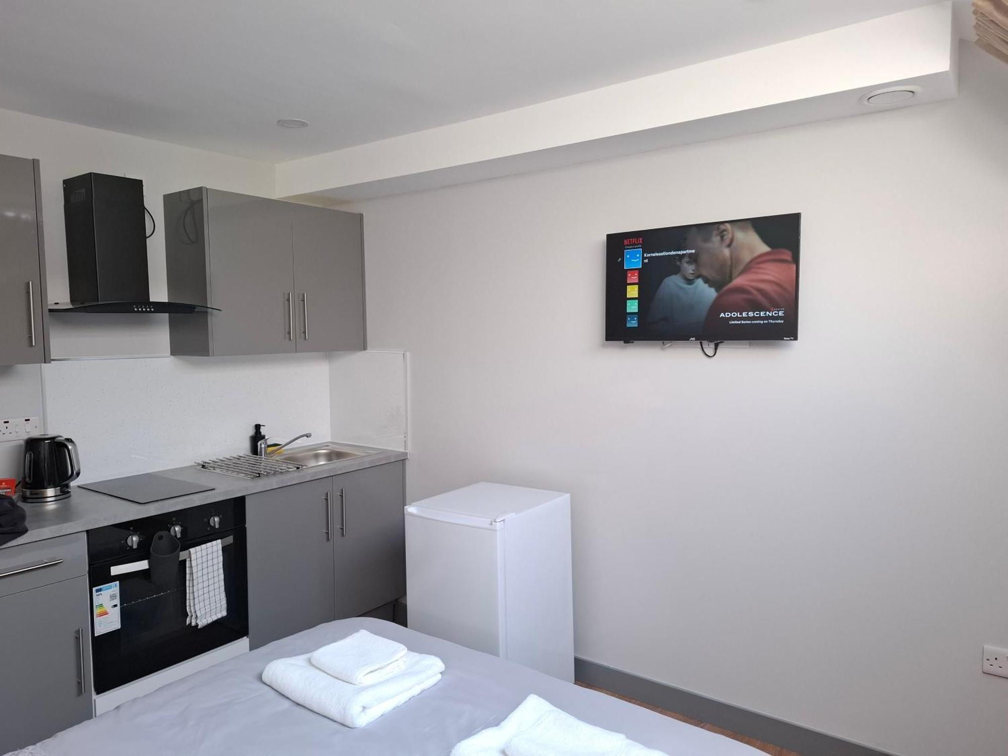 Appartamento Kornel East London
