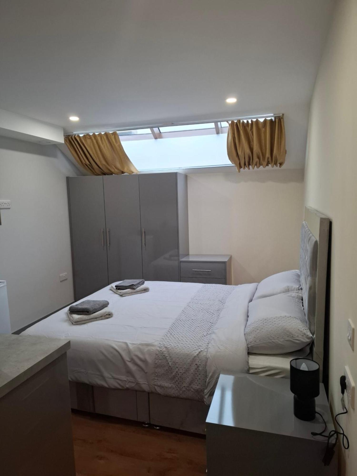Appartement Kornel East London *